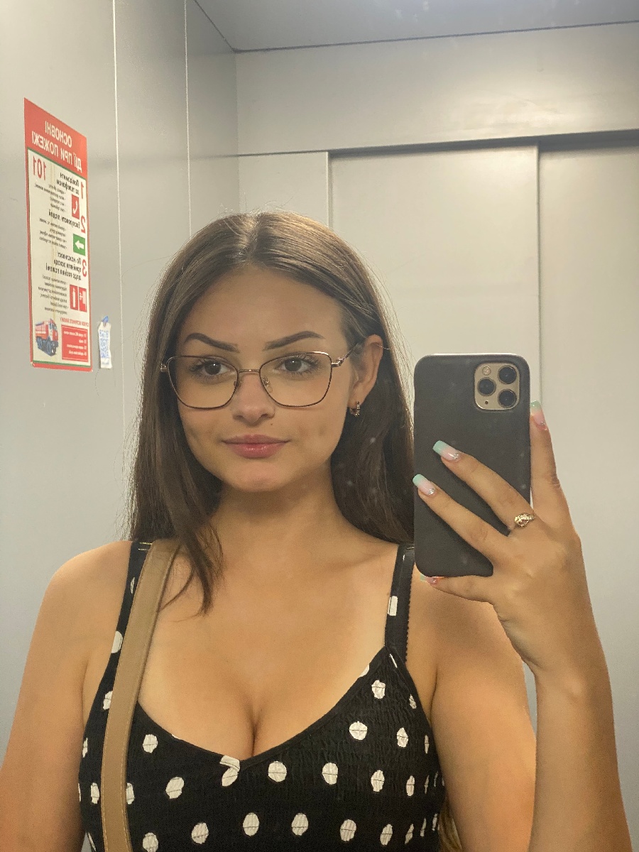 Sexy model Stacy in Kunshan